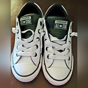 Kids' Chuck Taylor All Star Street Low Top Sneaker size 1